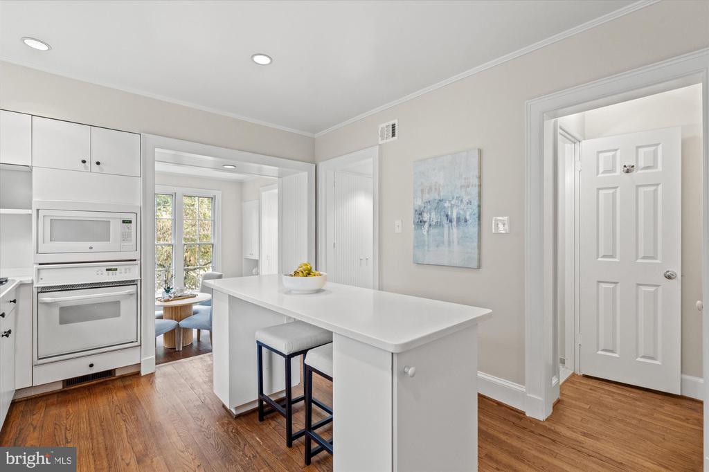3809 KANAWHA STREET NW