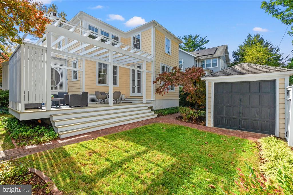 3809 KANAWHA STREET NW