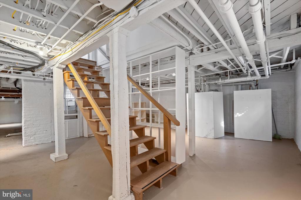 3809 KANAWHA STREET NW
