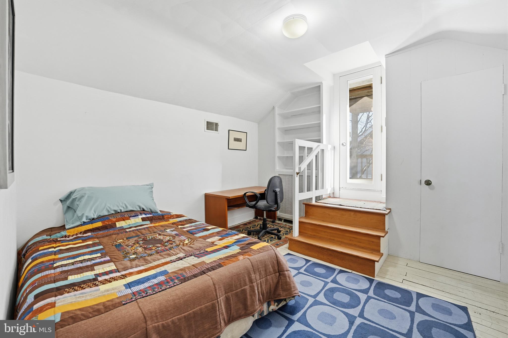 3814 JOCELYN STREET NW
