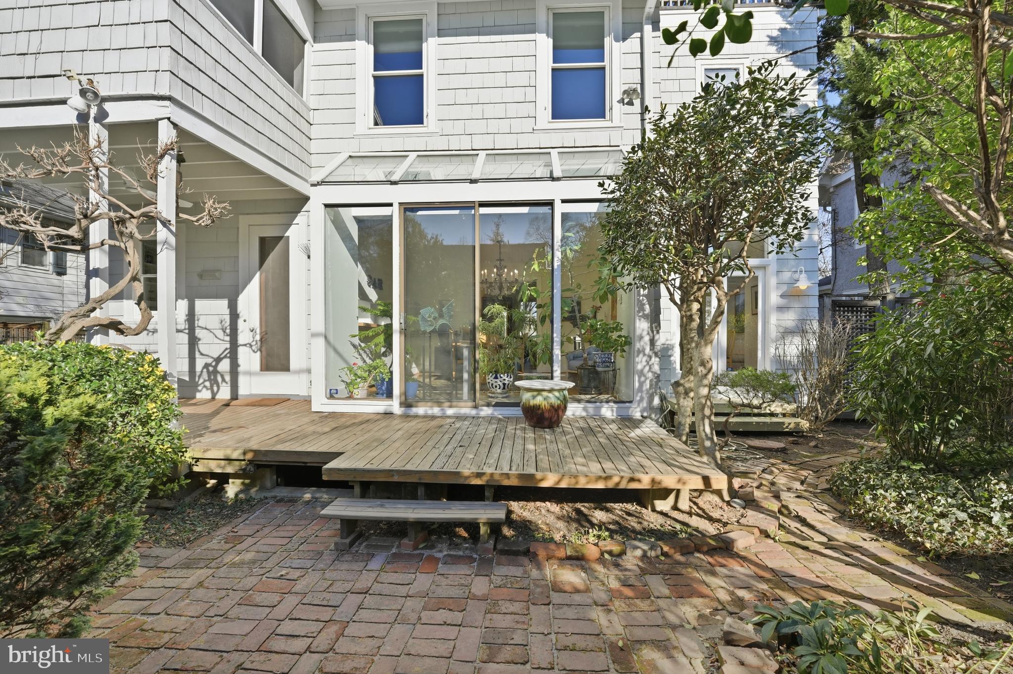 3814 JOCELYN STREET NW