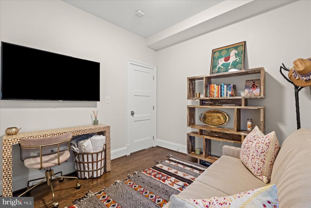 2014 KALORAMA ROAD NW 7