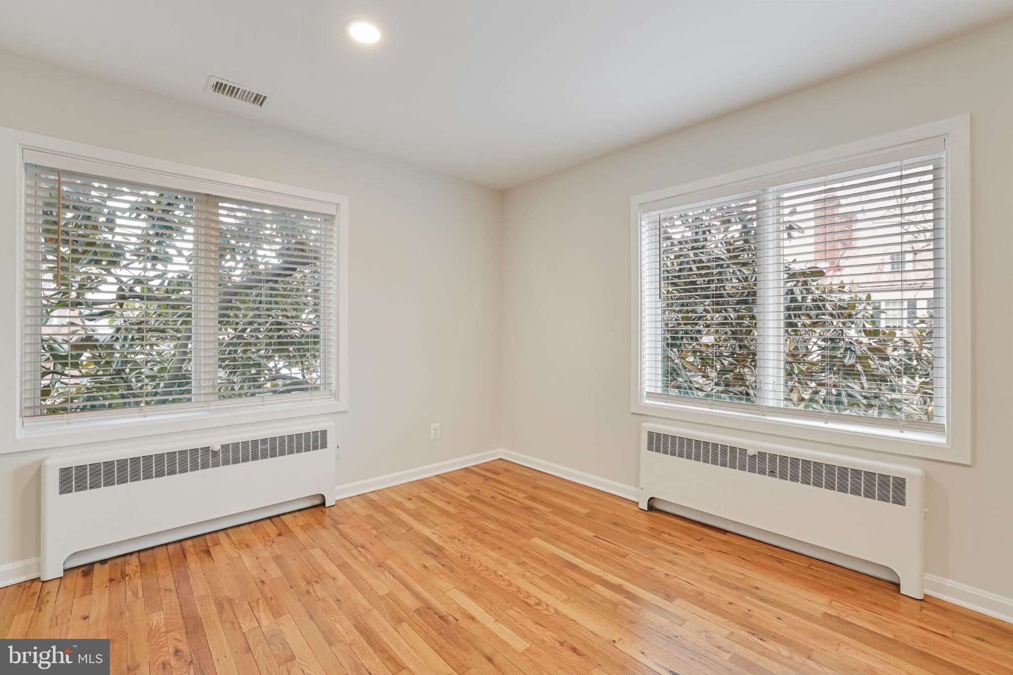 416 6TH STREET SE
