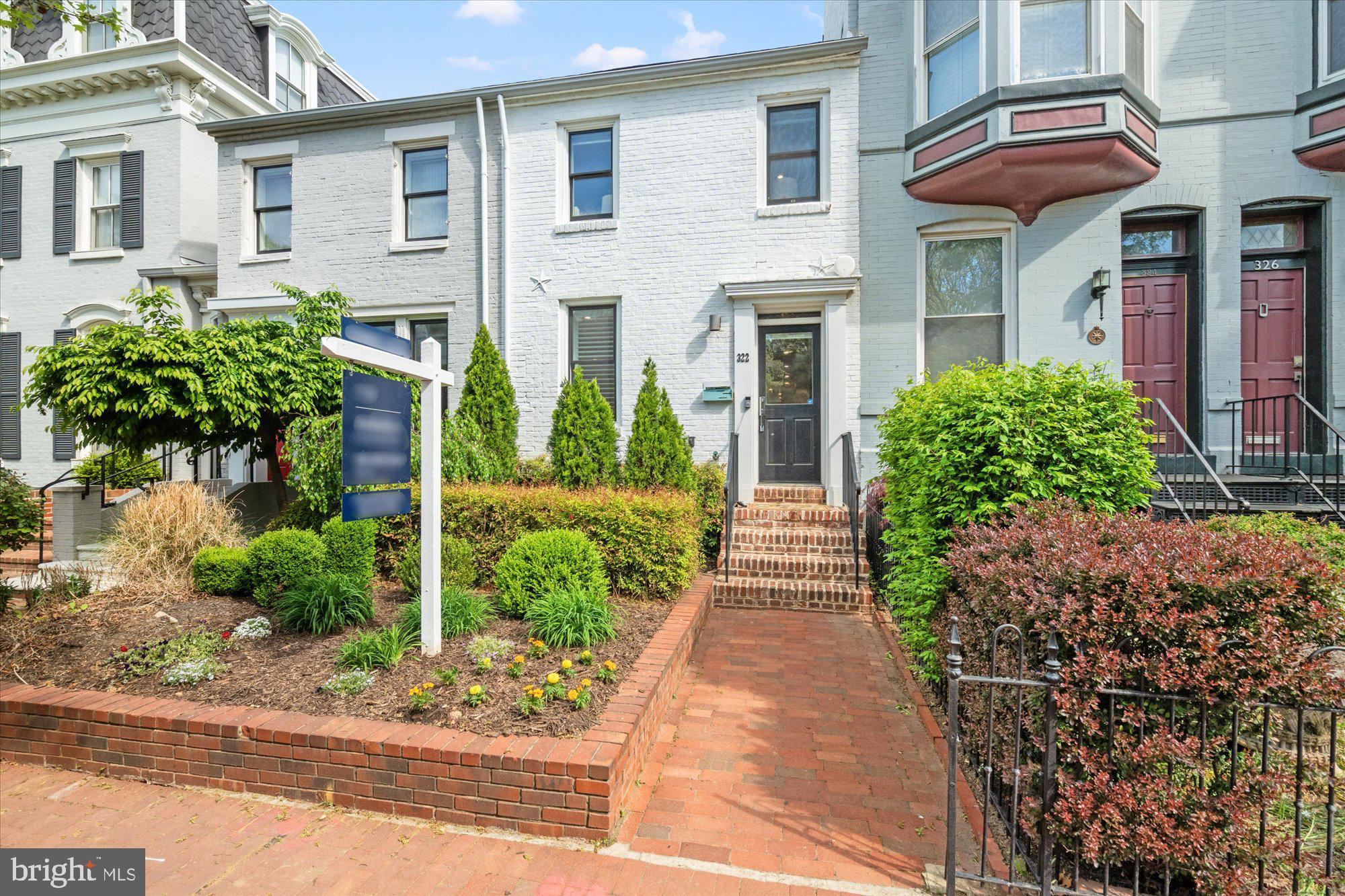 322 A STREET NE