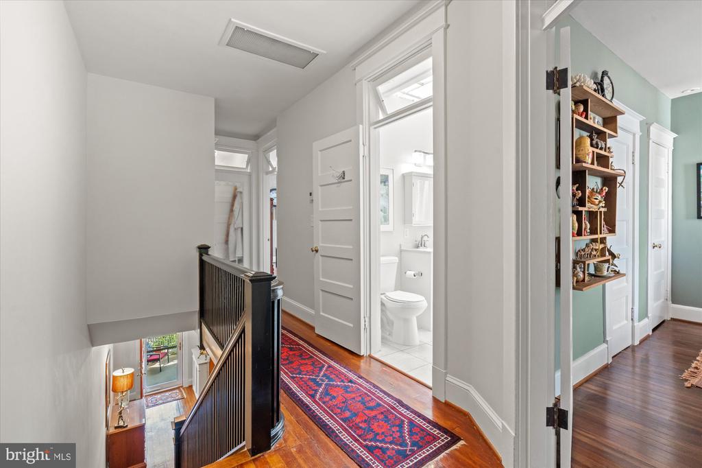 1421 CRITTENDEN STREET NW