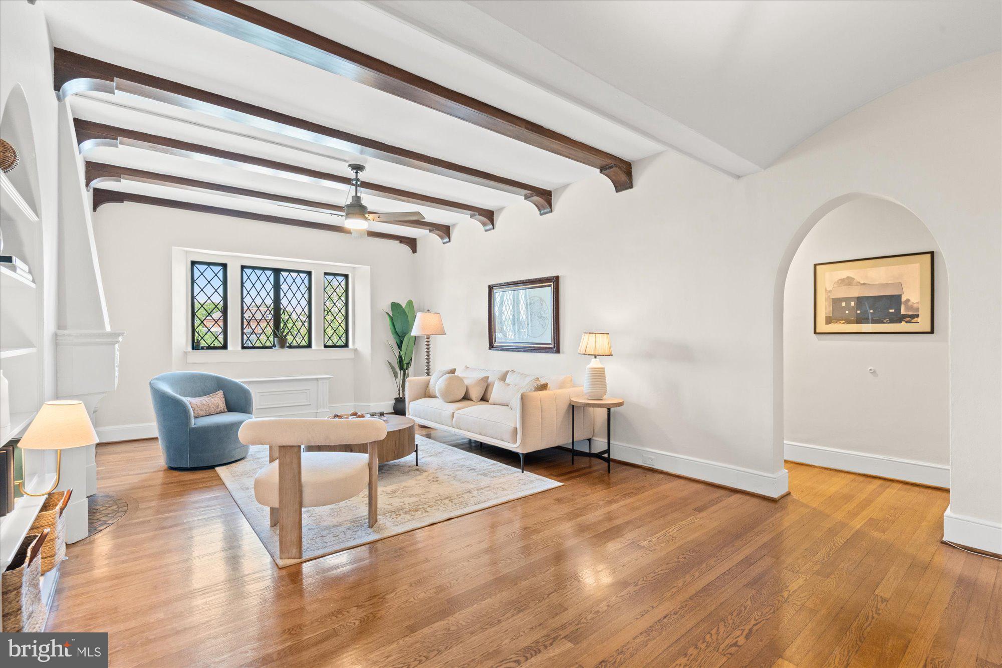 1661 CRESCENT PLACE NW 404