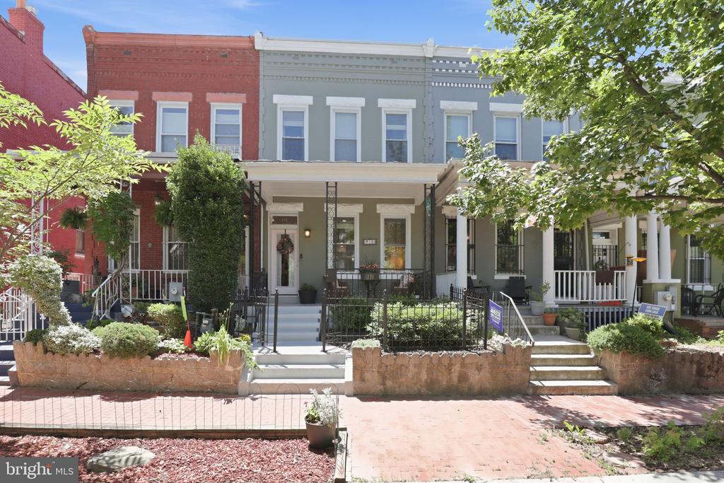 18 RANDOLPH PLACE NW
