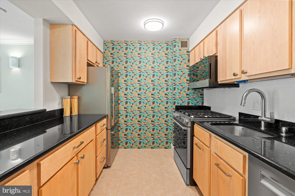 1280 21ST STREET NW Unit: 409