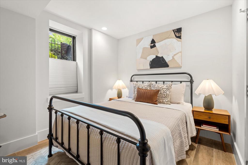 1600 13TH STREET NW Unit: B