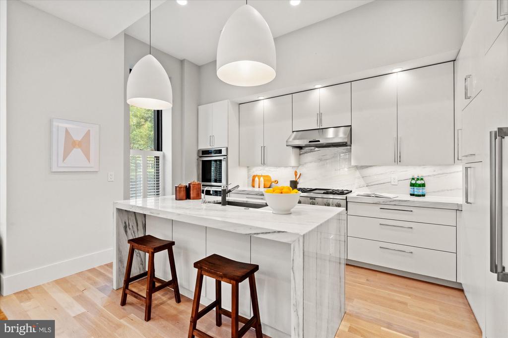 1600 13TH STREET NW Unit: B