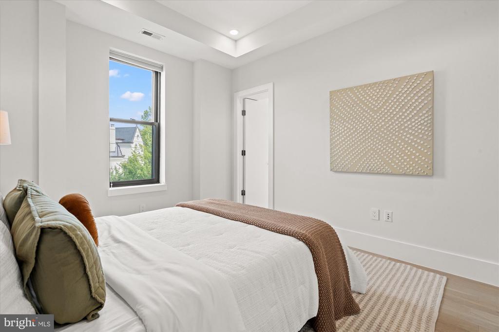 1600 13TH STREET NW Unit: B