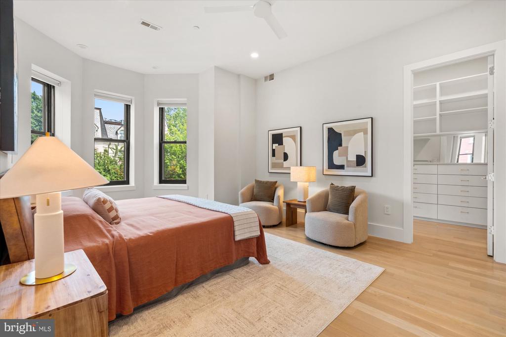 1600 13TH STREET NW Unit: B