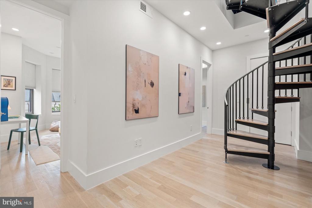 1600 13TH STREET NW Unit: B