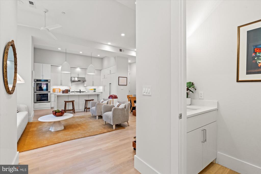 1600 13TH STREET NW Unit: B