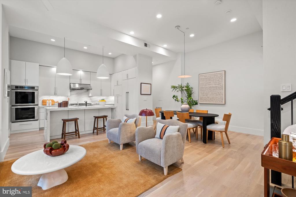 1600 13TH STREET NW Unit: B