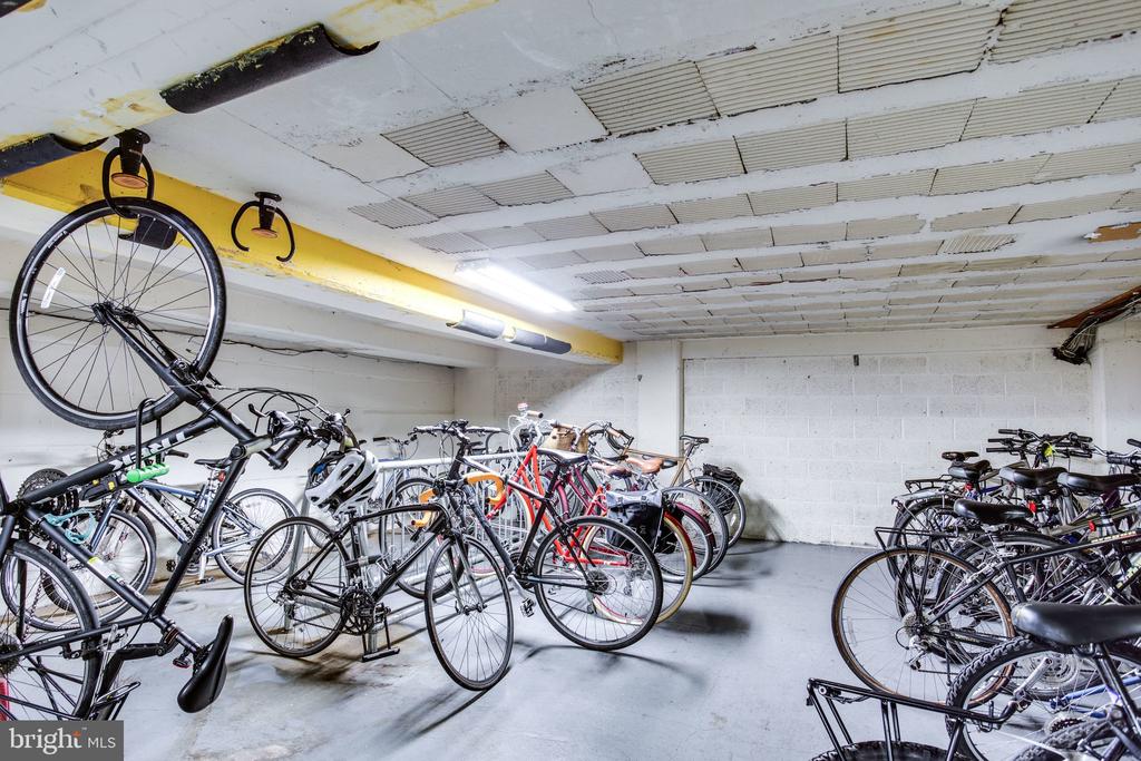 1801 CLYDESDALE PLACE NW Unit: 704