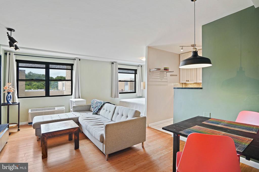 1801 CLYDESDALE PLACE NW Unit: 704