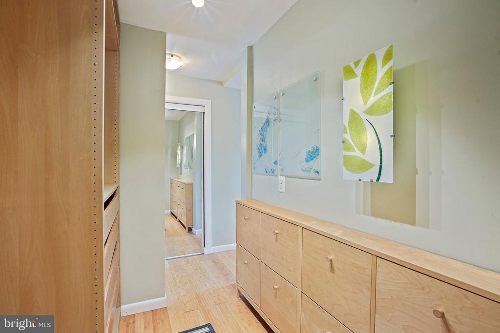 1801 CLYDESDALE PLACE NW Unit: 704