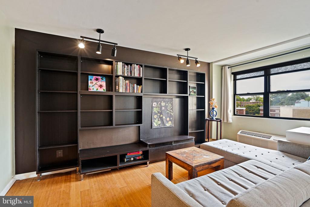 1801 CLYDESDALE PLACE NW Unit: 704