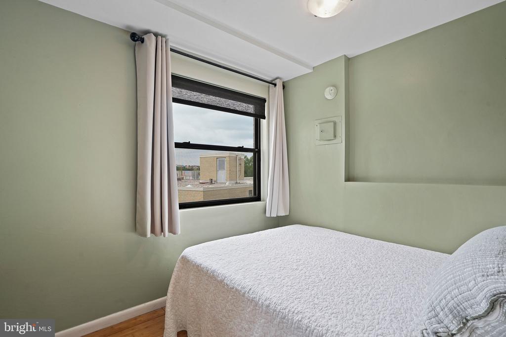 1801 CLYDESDALE PLACE NW Unit: 704