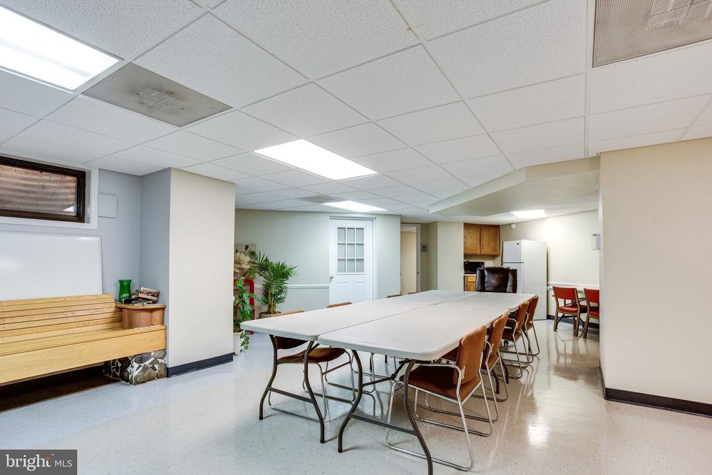 1801 CLYDESDALE PLACE NW Unit: 704