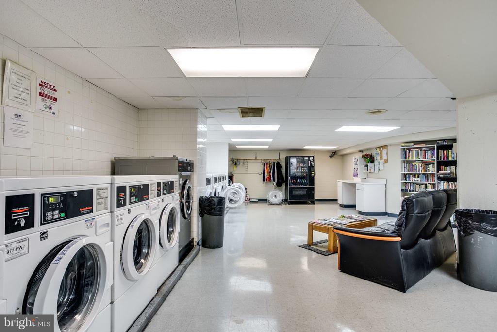 1801 CLYDESDALE PLACE NW Unit: 704