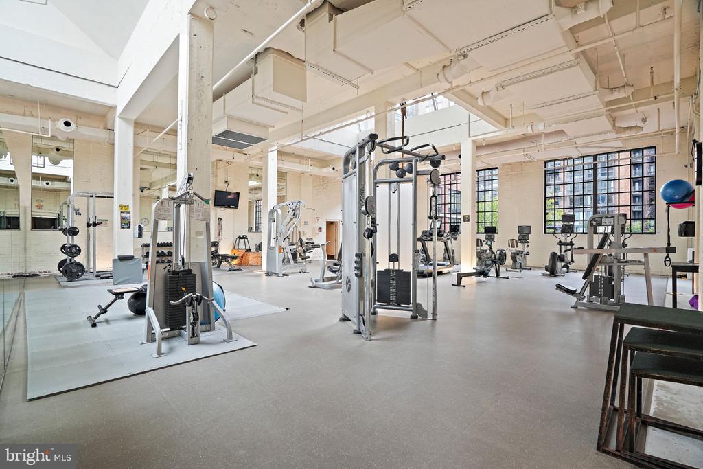 437 NEW YORK AVENUE NW Unit: 802