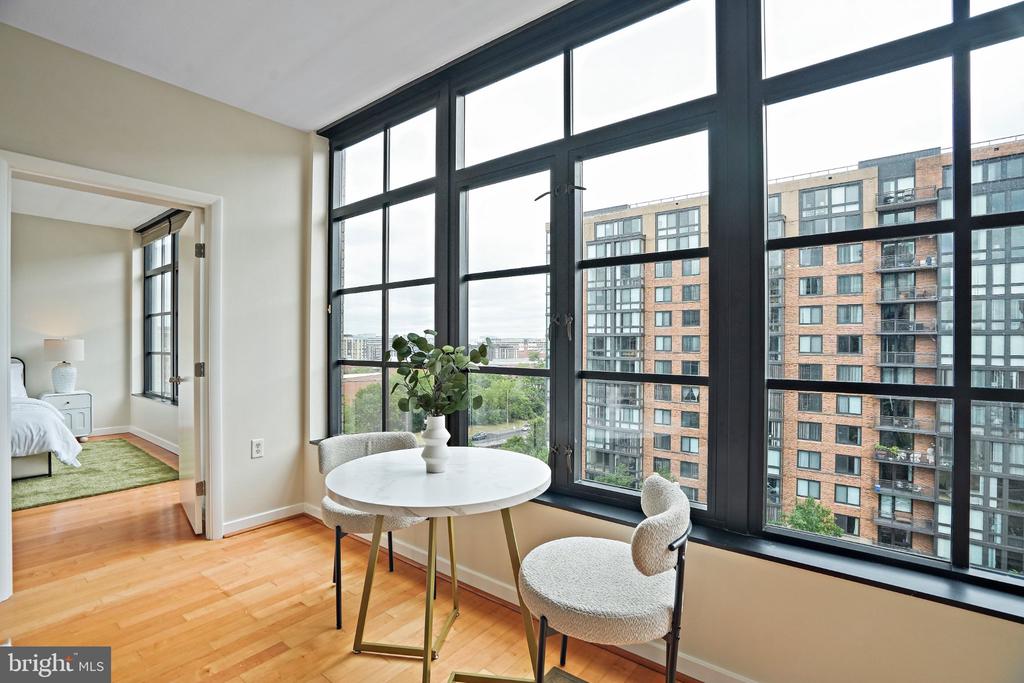 437 NEW YORK AVENUE NW Unit: 802
