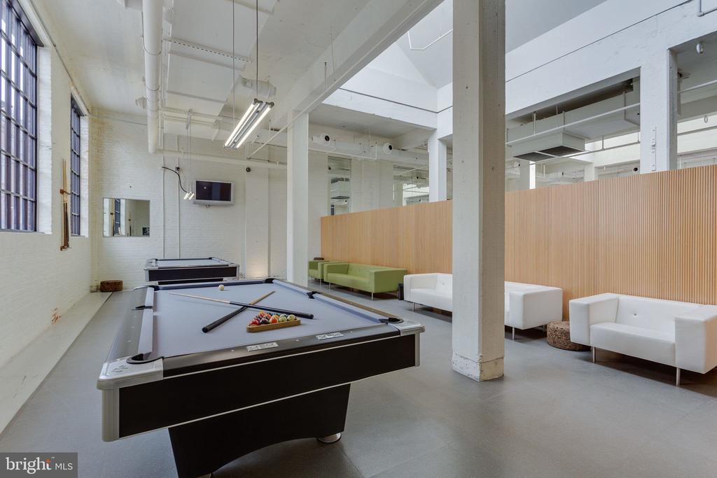 437 NEW YORK AVENUE NW Unit: 802