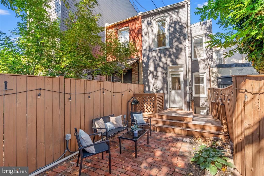 1421 K STREET SE