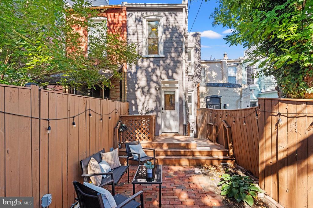 1421 K STREET SE
