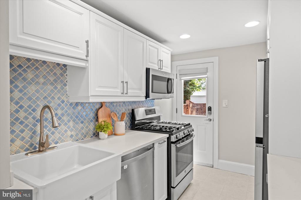 1421 K STREET SE