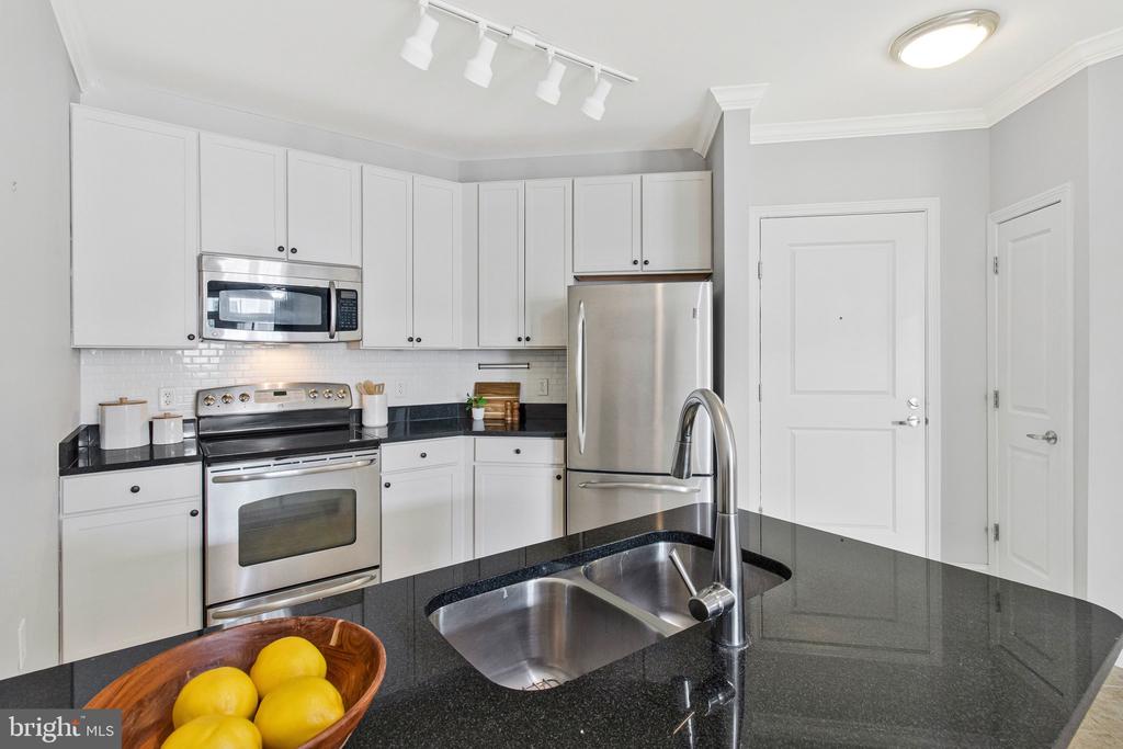 1391 PENNSYLVANIA AVENUE SE Unit: 446