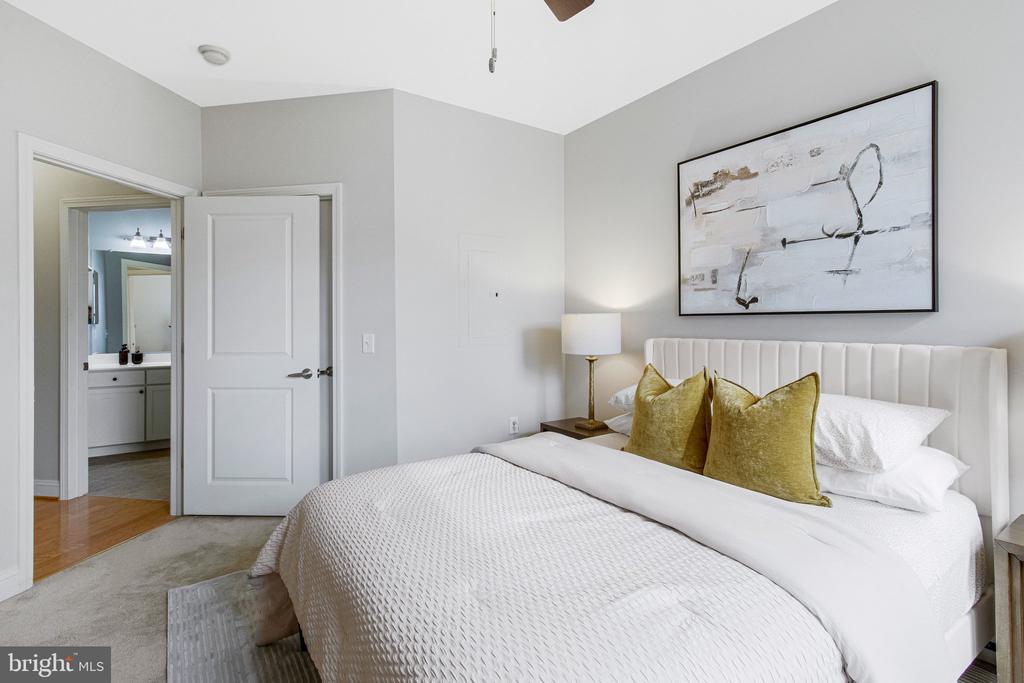 1391 PENNSYLVANIA AVENUE SE Unit: 446