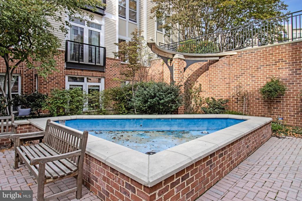 1391 PENNSYLVANIA AVENUE SE Unit: 446