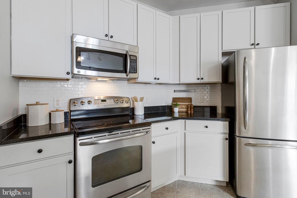 1391 PENNSYLVANIA AVENUE SE Unit: 446