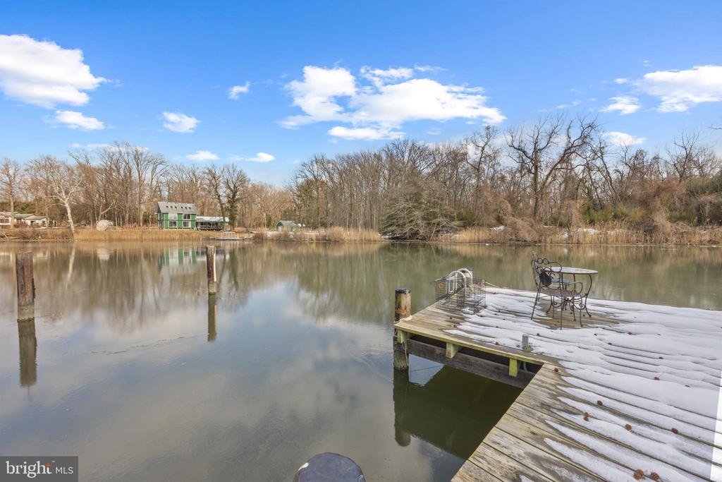 1701 RIVER ROAD