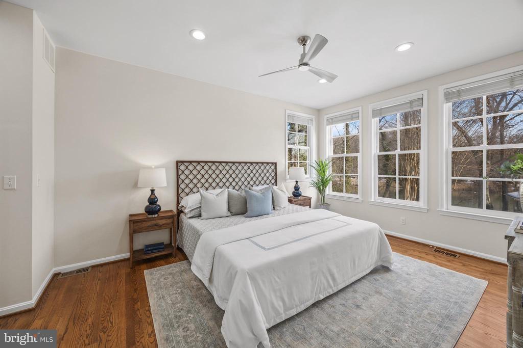 1701 RIVER ROAD