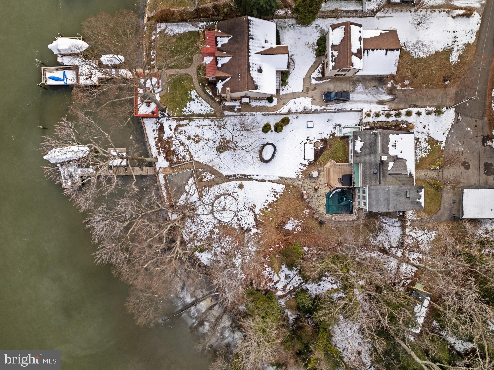 1701 RIVER ROAD