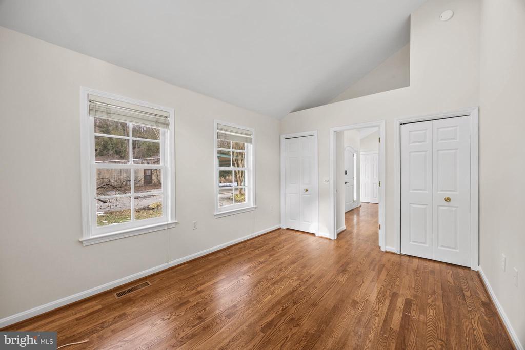 1701 RIVER ROAD