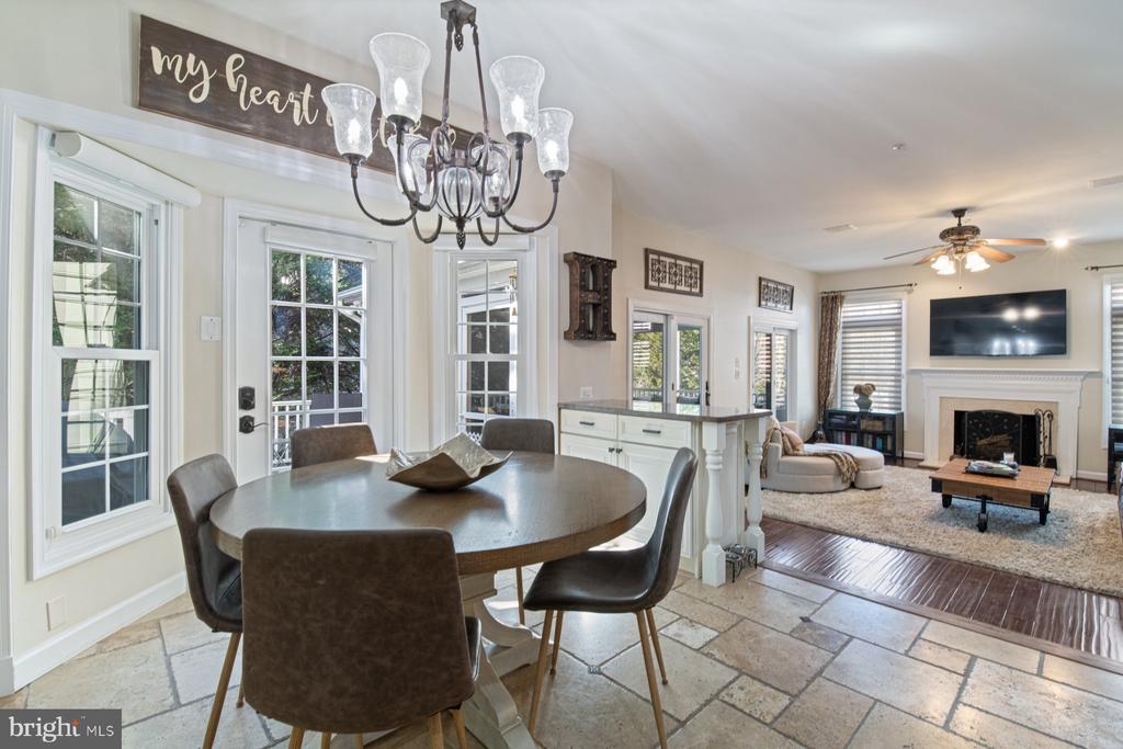13900 NATIA MANOR