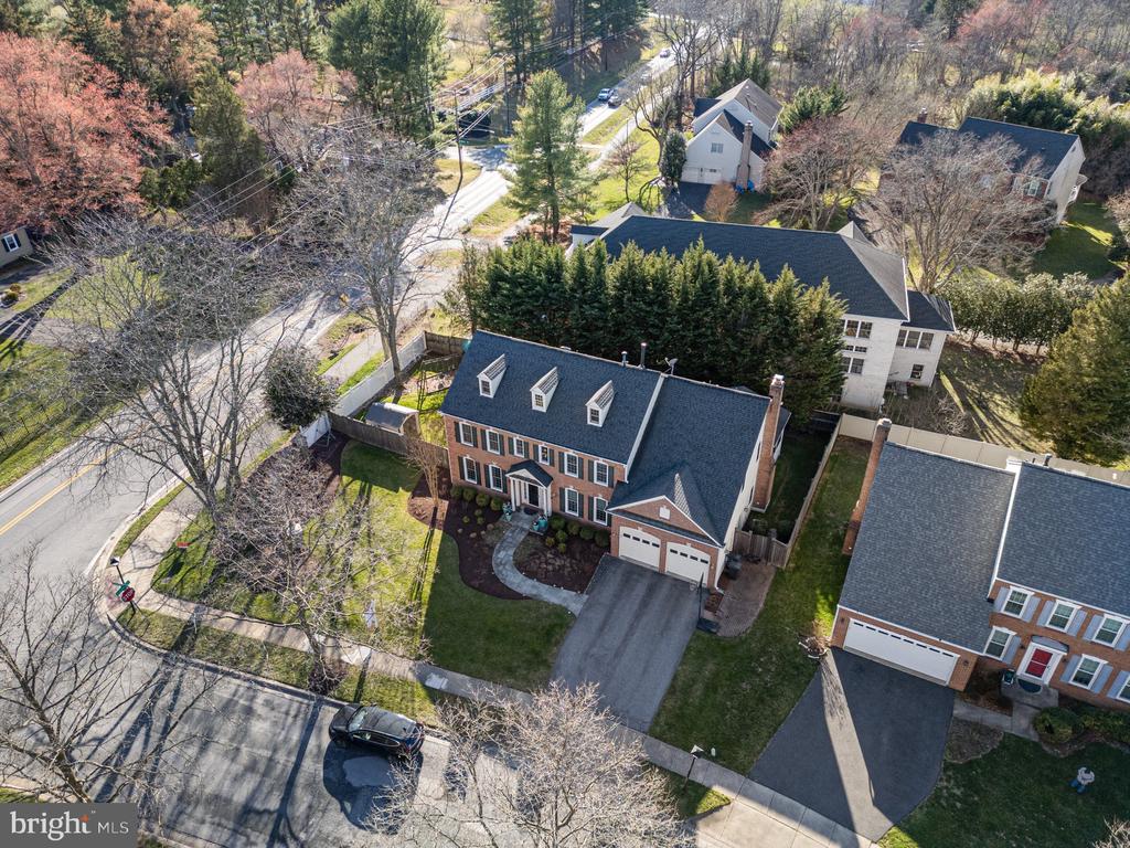 13900 NATIA MANOR