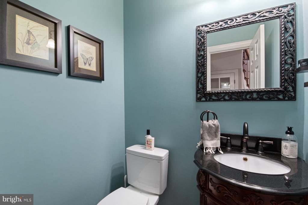 13900 NATIA MANOR