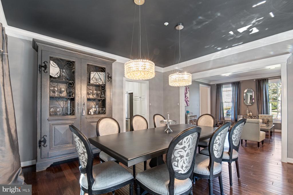 13900 NATIA MANOR