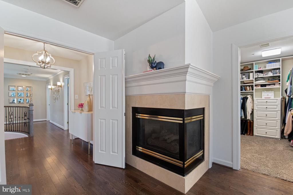 13900 NATIA MANOR