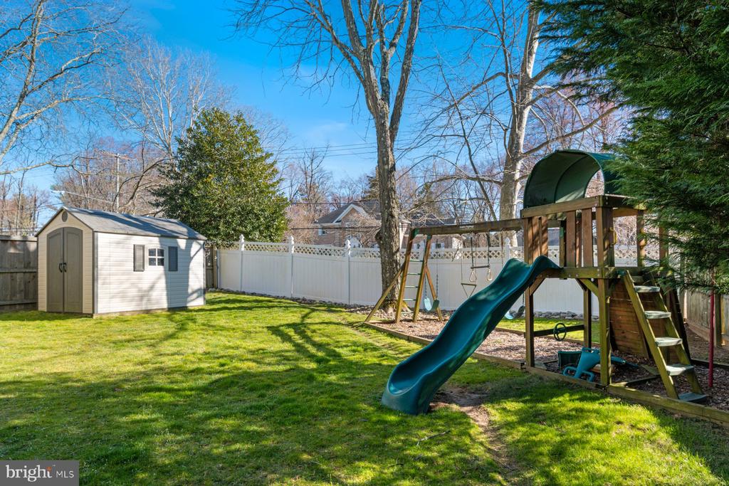 13900 NATIA MANOR