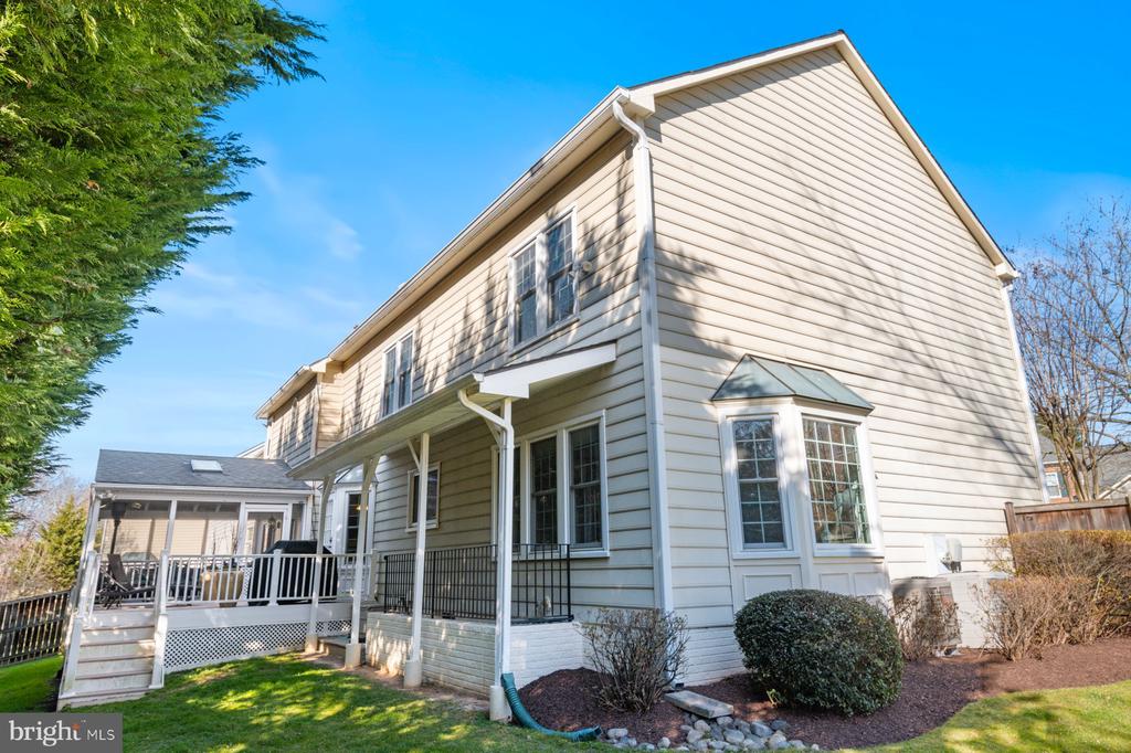 13900 NATIA MANOR