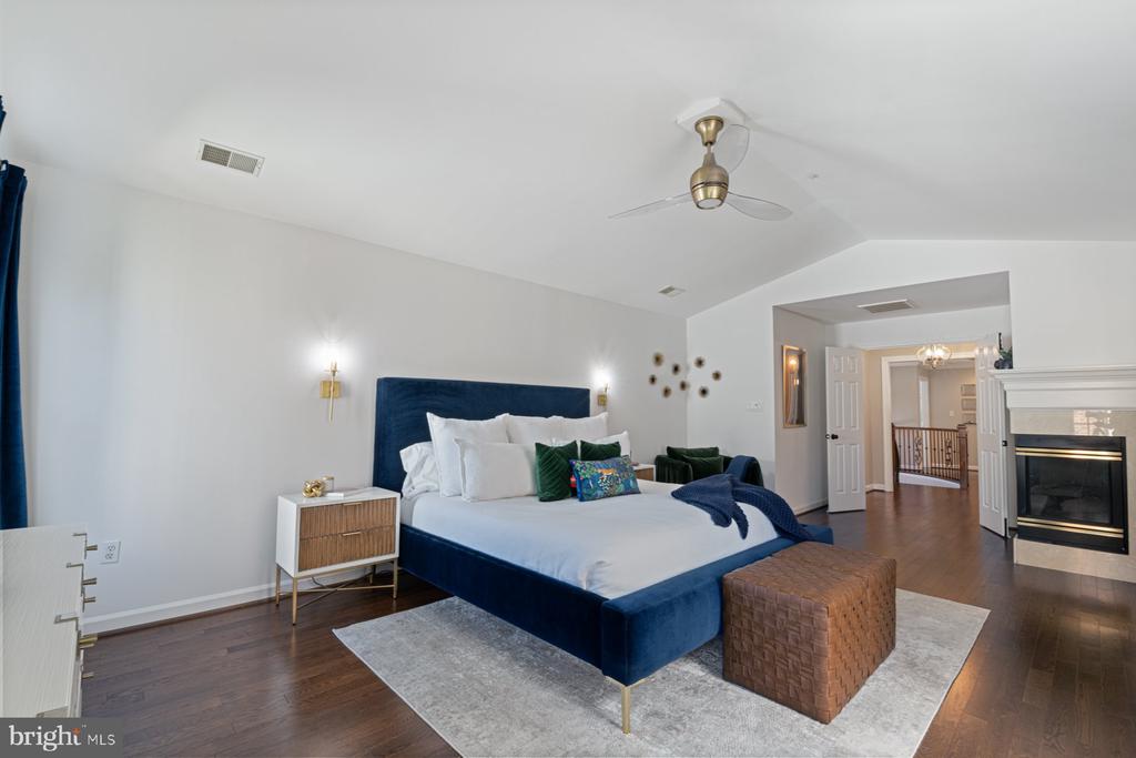 13900 NATIA MANOR