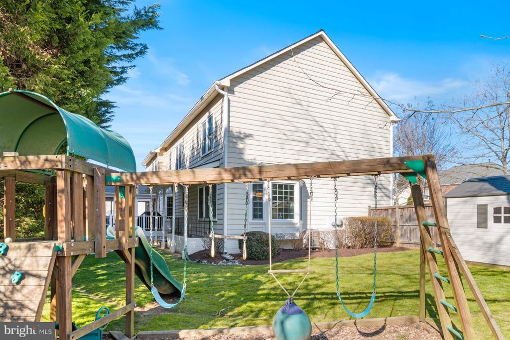 13900 NATIA MANOR