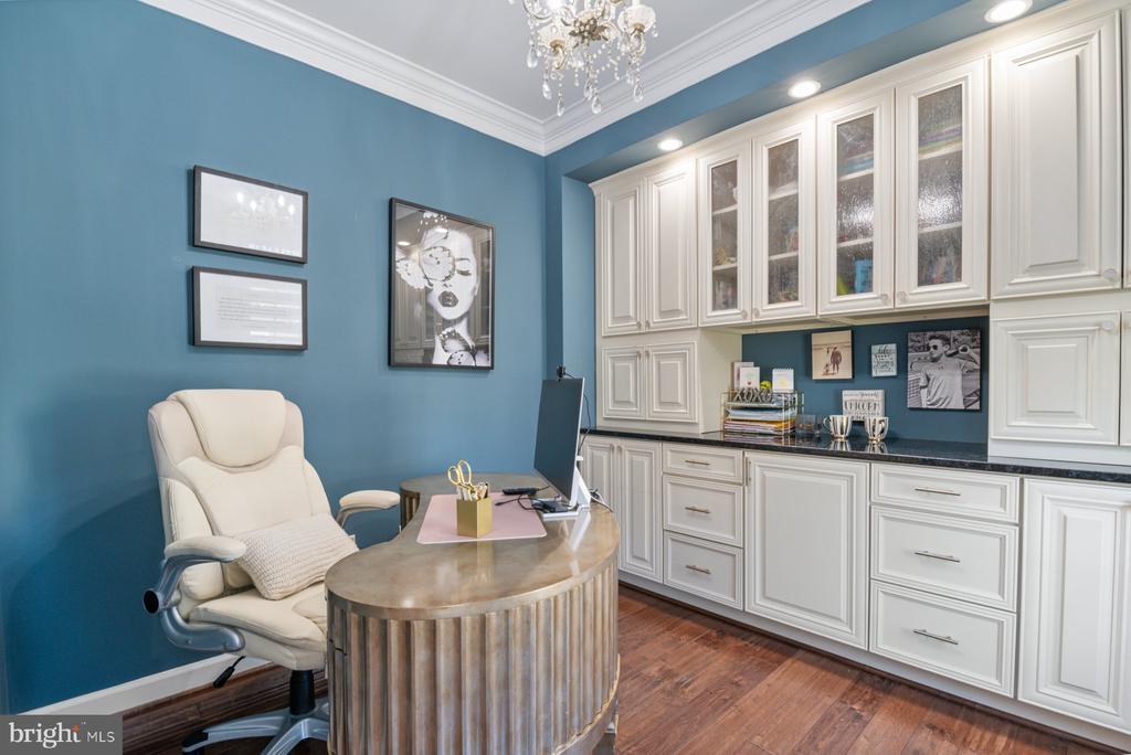 13900 NATIA MANOR